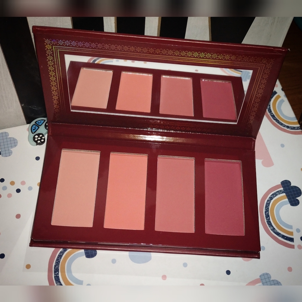 ACE BEAUTÉ Blushed In Paradise Palette - Picture 7 of 12